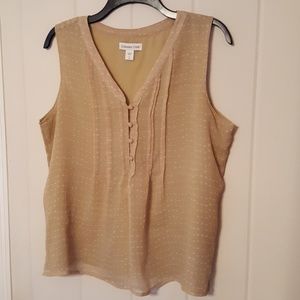 Sleeveless lightweight top, lined, beautiful!